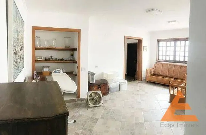 Foto 1 de Casa com 3 Quartos à venda, 300m² em Parque Continental, São Paulo