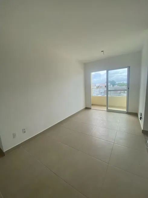 Foto 1 de Apartamento com 2 Quartos para alugar, 56m² em Buraquinho, Lauro de Freitas