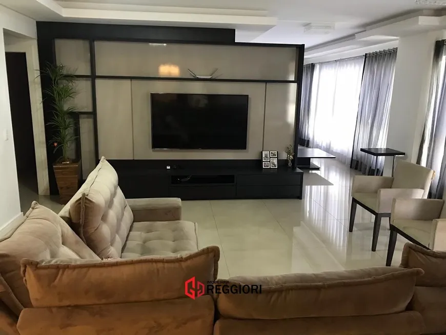 Foto 1 de Apartamento com 4 Quartos à venda, 250m² em Andorinha, Itapema