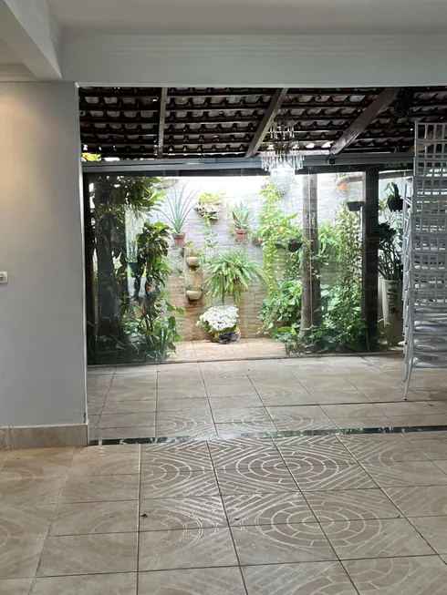 Foto 1 de Casa com 3 Quartos à venda, 270m² em Jardim Imperial, Aparecida de Goiânia