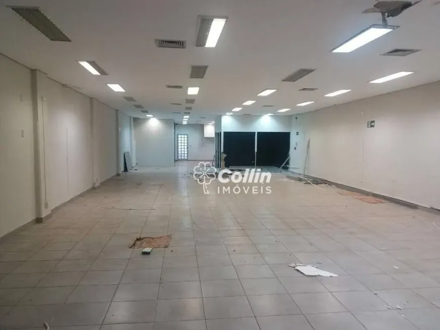 Foto 1 de Sala Comercial à venda, 450m² em São Benedito, Uberaba