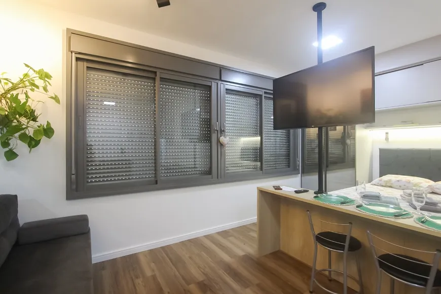 Foto 1 de Apartamento com 1 Quarto à venda, 25m² em Farroupilha, Porto Alegre