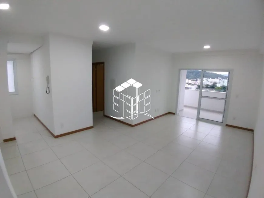 Foto 1 de Apartamento com 3 Quartos à venda, 94m² em Barreiros, São José