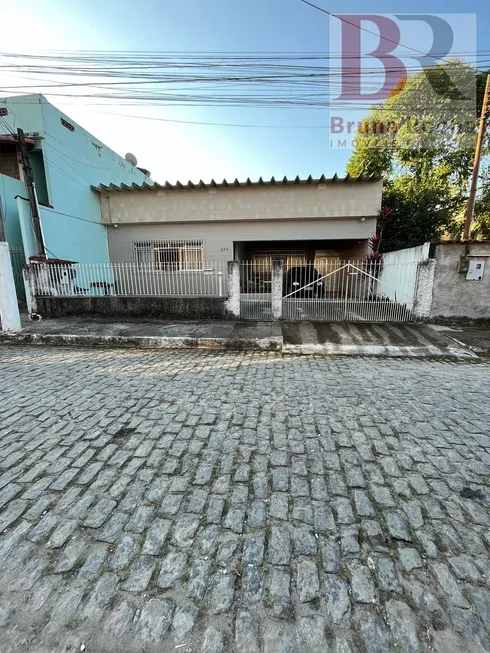 Foto 1 de Casa com 2 Quartos à venda, 390m² em Centro, Magé
