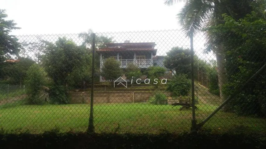 Foto 1 de Fazenda/Sítio com 4 Quartos à venda, 400m² em Vila Favorino, Caçapava
