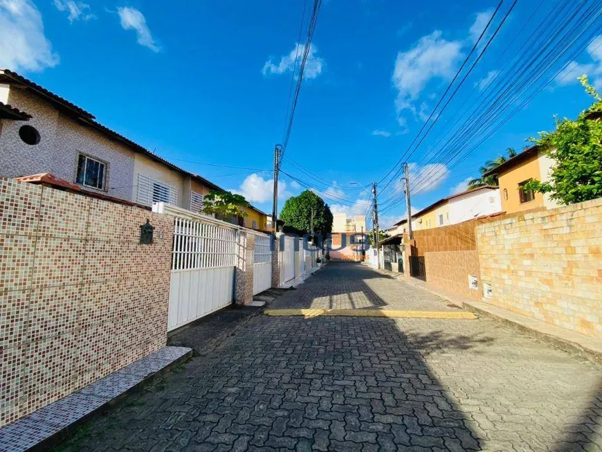 Foto 1 de Casa de Condomínio com 3 Quartos à venda, 130m² em Passaré, Fortaleza