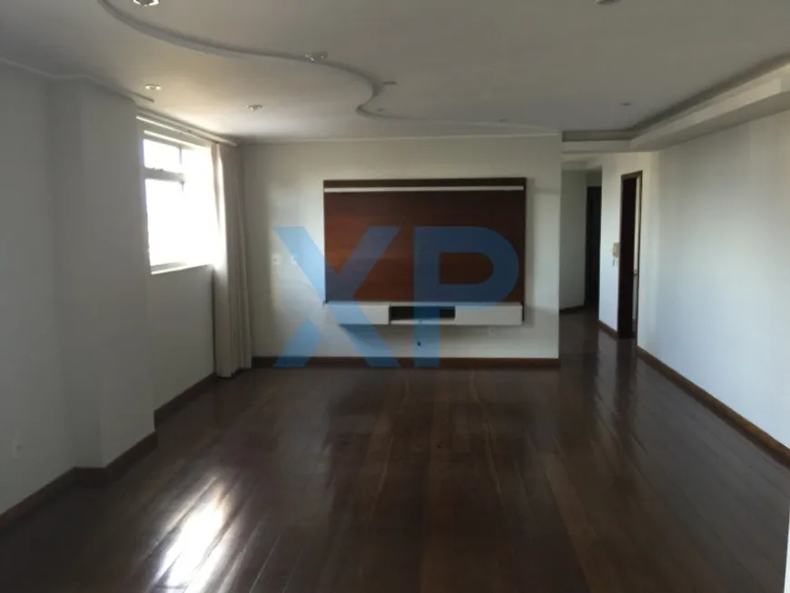 Foto 1 de Apartamento com 4 Quartos à venda, 240m² em Centro, Divinópolis
