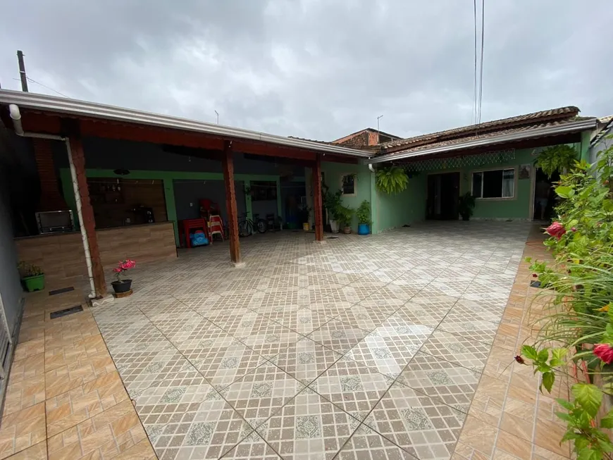 Foto 1 de Casa com 3 Quartos à venda, 250m² em Balneario Maxland, Praia Grande