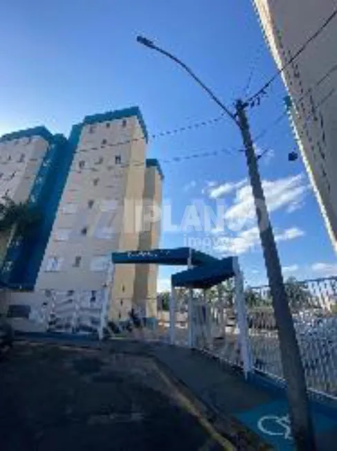 Foto 1 de Apartamento com 2 Quartos à venda, 47m² em Vila Pelicano, São Carlos