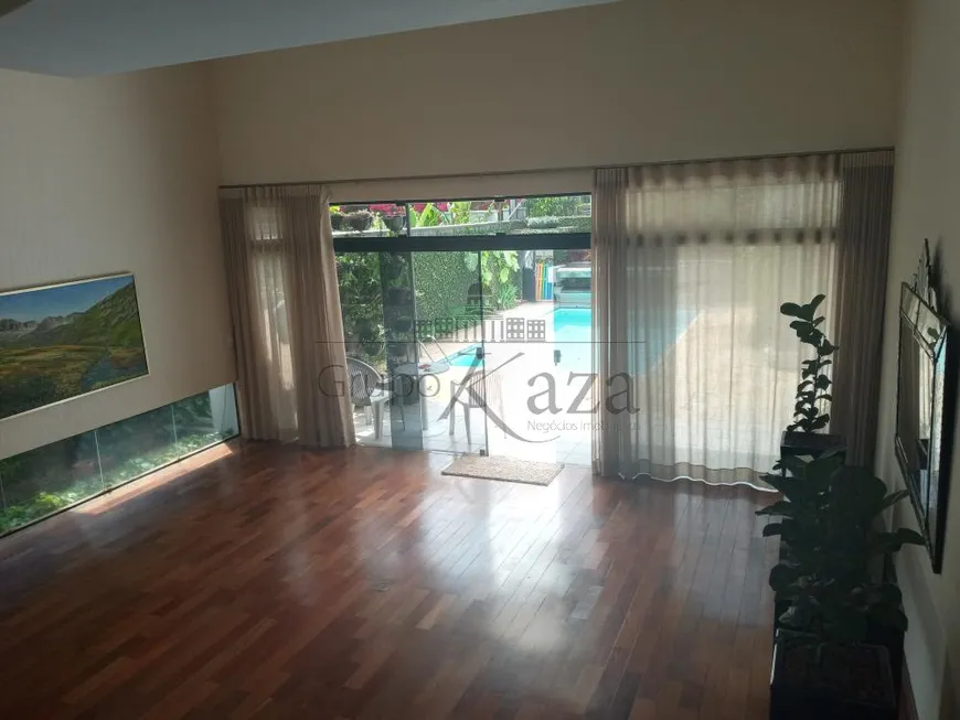 Foto 1 de Casa de Condomínio com 5 Quartos à venda, 378m² em Jardim das Colinas, São José dos Campos