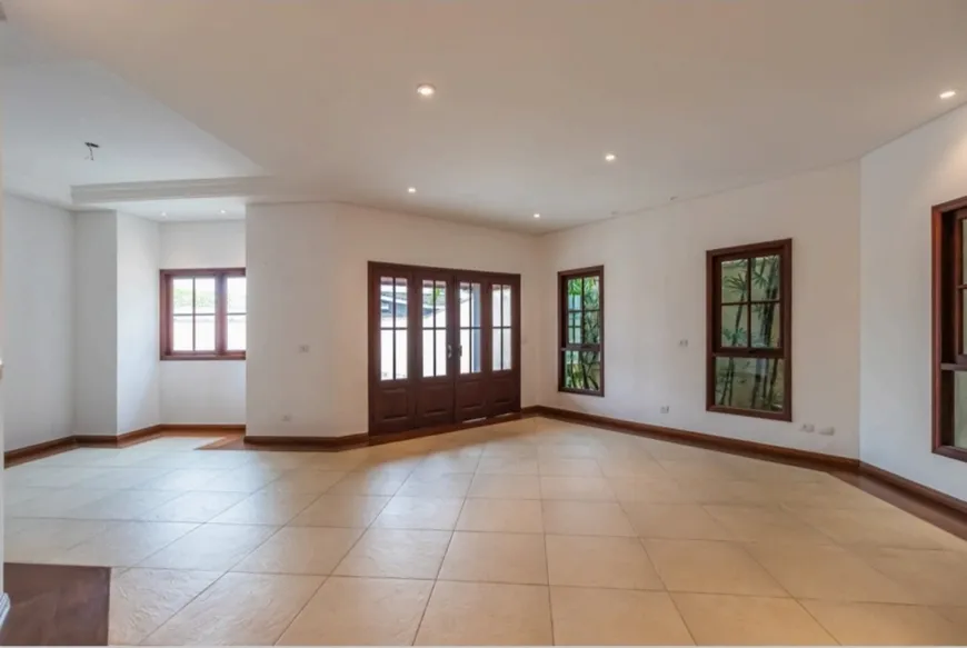 Foto 1 de Casa com 5 Quartos à venda, 305m² em Alphaville, Santana de Parnaíba
