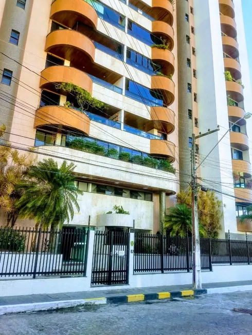 Foto 1 de Apartamento com 5 Quartos à venda, 190m² em Salgado Filho, Aracaju