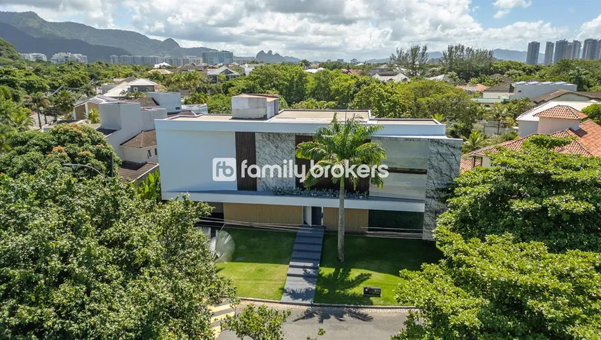 Foto 1 de Sobrado com 5 Quartos à venda, 1280m² em Barra da Tijuca, Rio de Janeiro