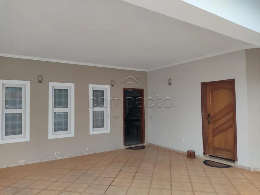 Foto 1 de Casa com 3 Quartos à venda, 300m² em Jardim Morumbi, São José do Rio Preto