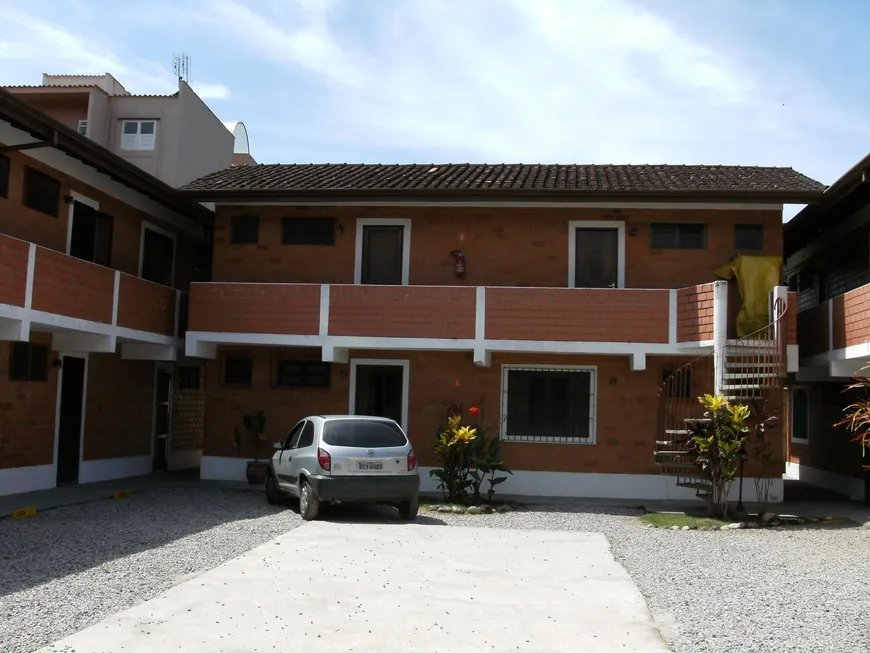 Foto 1 de Apartamento com 3 Quartos à venda, 50m² em Itaguá, Ubatuba