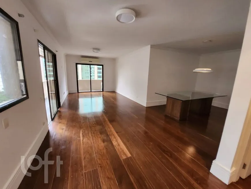 Foto 1 de Apartamento com 4 Quartos à venda, 220m² em Itaim Bibi, São Paulo