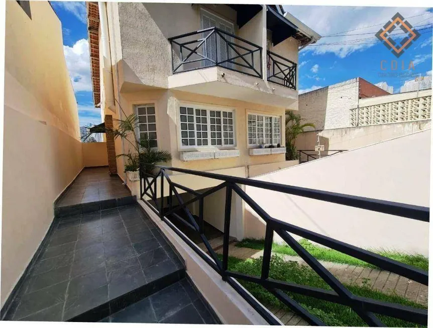 Foto 1 de Casa com 3 Quartos para alugar, 200m² em Jardim Londrina, São Paulo