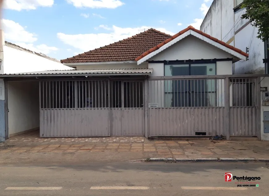 Foto 1 de Casa com 3 Quartos à venda, 300m² em Setor Campinas, Goiânia