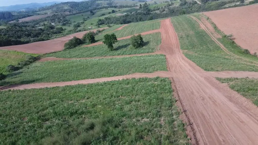 Foto 1 de Fazenda/Sítio à venda, 1000m² em Centro, Atibaia