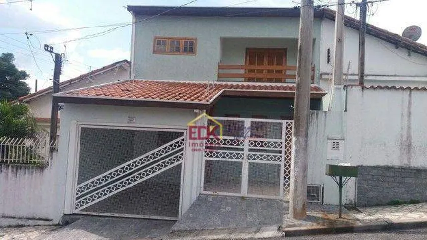 Foto 1 de Sobrado com 3 Quartos à venda, 172m² em Jardim Rafael, Caçapava