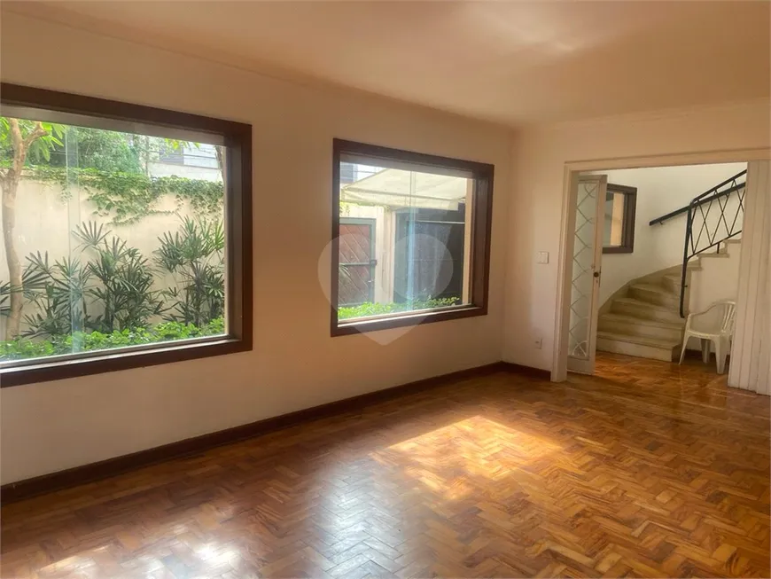 Foto 1 de Casa com 3 Quartos para venda ou aluguel, 220m² em Jardim Paulistano, São Paulo