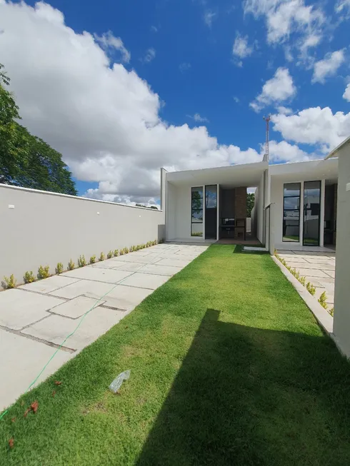 Foto 1 de Casa com 3 Quartos à venda, 124m² em Mangabeira, Eusébio