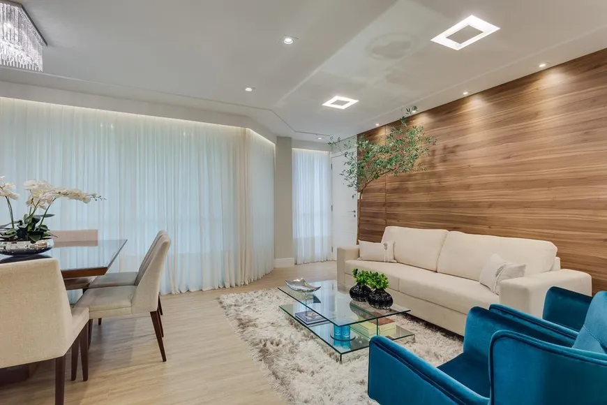 Foto 1 de Apartamento com 3 Quartos à venda, 113m² em Champagnat, Curitiba