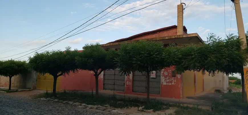 Foto 1 de Casa com 3 Quartos à venda, 153m² em Presidente Costa e Silva, Mossoró