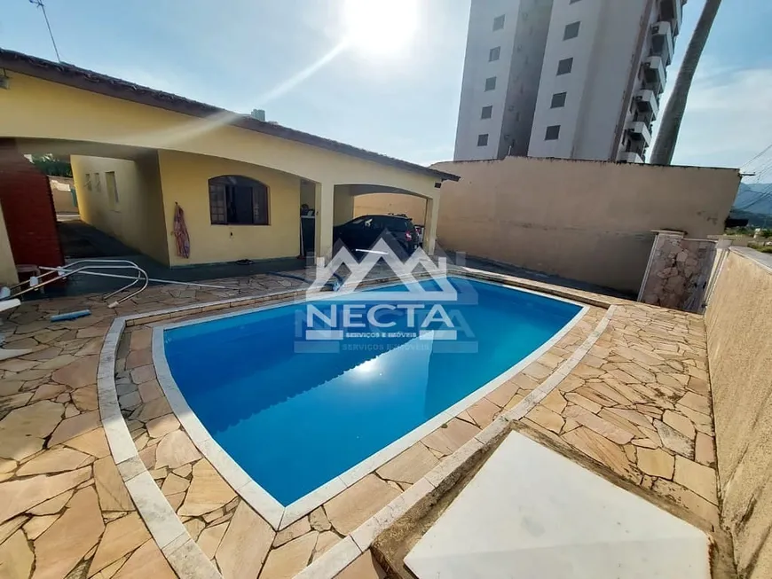 Foto 1 de Casa com 3 Quartos à venda, 285m² em Prainha, Caraguatatuba