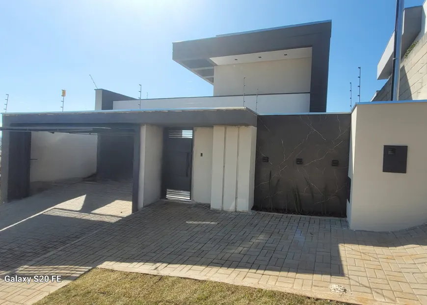 Foto 1 de Casa com 3 Quartos à venda, 154m² em Residencial Serra Morena, Pouso Alegre