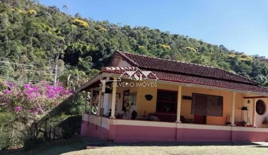 Foto 1 de Casa de Condomínio com 6 Quartos à venda, 260m² em Araras, Petrópolis