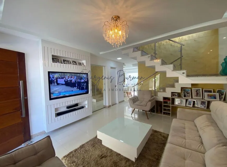 Foto 1 de Casa de Condomínio com 4 Quartos à venda, 200m² em Buraquinho, Lauro de Freitas