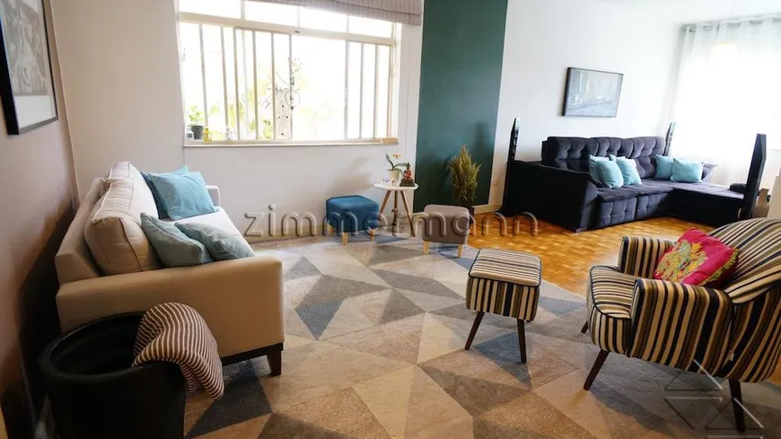 Foto 1 de Apartamento com 3 Quartos à venda, 162m² em Aclimação, São Paulo