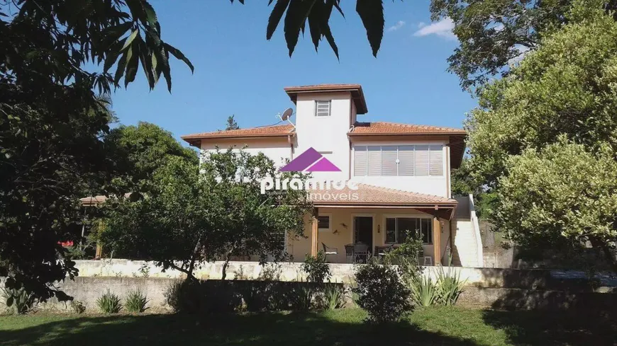 Foto 1 de Fazenda/Sítio com 2 Quartos à venda, 230m² em Zona Rural, Paraibuna