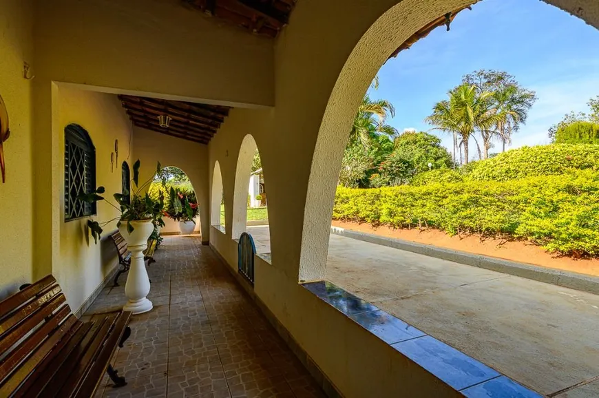 Foto 1 de Fazenda/Sítio com 3 Quartos à venda, 600m² em Zona Rural, Luziânia