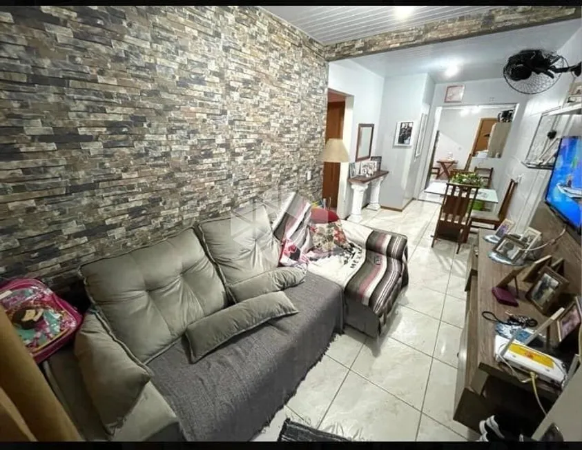Foto 1 de Casa com 2 Quartos à venda, 48m² em Lomba da Palmeira, Sapucaia do Sul