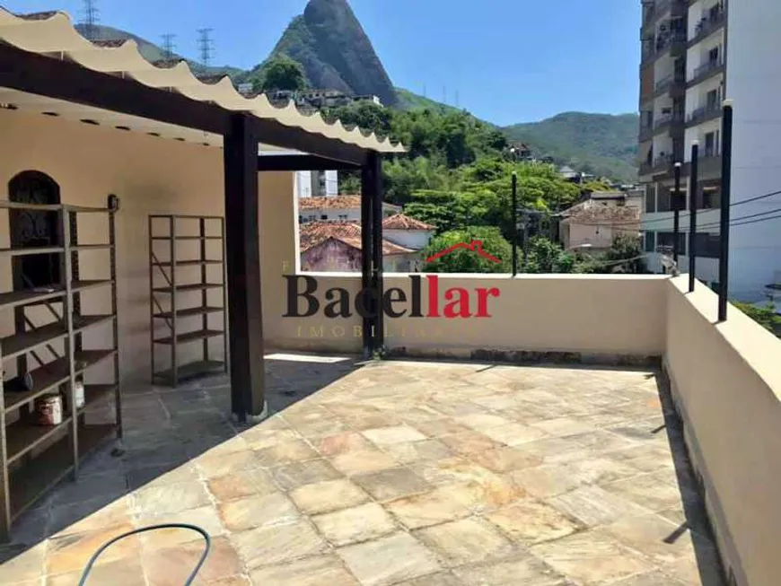 Foto 1 de Casa com 4 Quartos à venda, 365m² em Grajaú, Rio de Janeiro