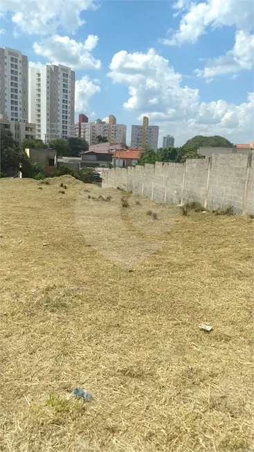 Foto 1 de Lote/Terreno à venda, 900m² em Vila Haro, Sorocaba