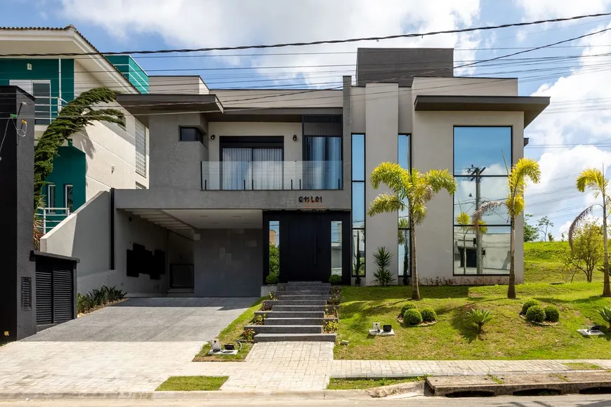 Foto 1 de Casa de Condomínio com 3 Quartos à venda, 335m² em Parque Residencial Itapeti, Mogi das Cruzes