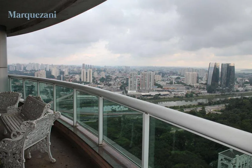 Foto 1 de Apartamento com 4 Quartos à venda, 370m² em Jardim Fonte do Morumbi , São Paulo