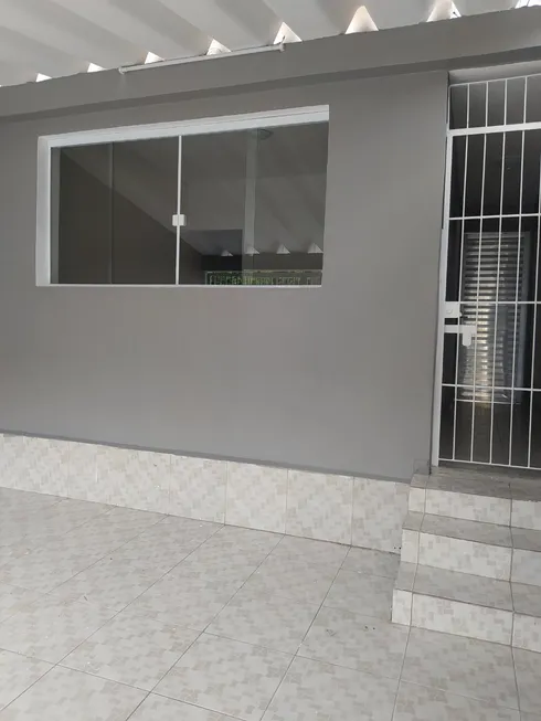 Foto 1 de Casa com 2 Quartos para alugar, 100m² em Jardim Bonfiglioli, São Paulo