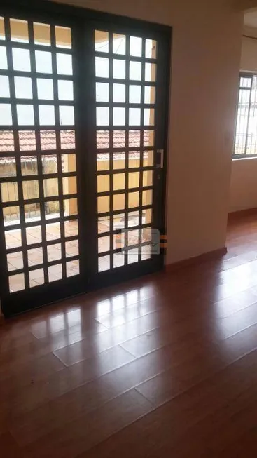 Foto 1 de Casa com 3 Quartos à venda, 150m² em Vila Renato, São Paulo