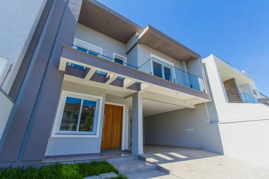 Foto 1 de Casa com 3 Quartos à venda, 229m² em Mont Serrat, Canoas