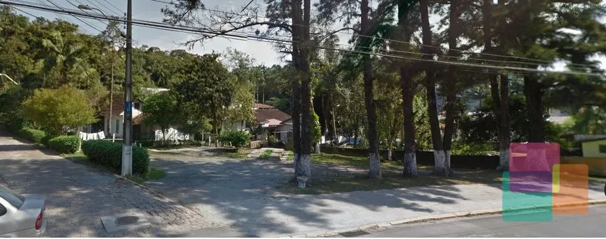 Foto 1 de Lote/Terreno à venda, 885m² em Glória, Joinville