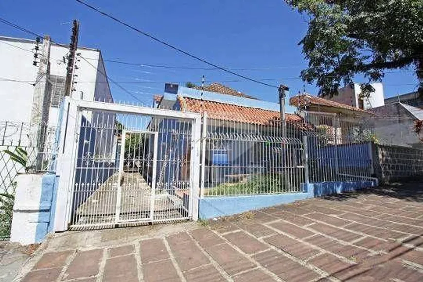 Foto 1 de Casa com 3 Quartos à venda, 254m² em Petrópolis, Porto Alegre