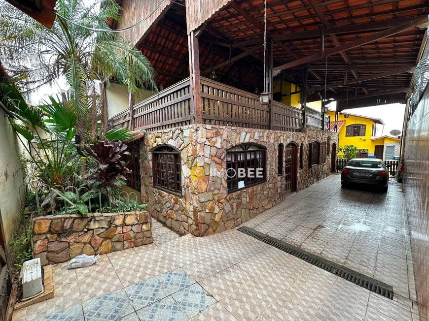 Foto 1 de Casa com 4 Quartos à venda, 280m² em Visconde do Rio Branco, Belo Horizonte