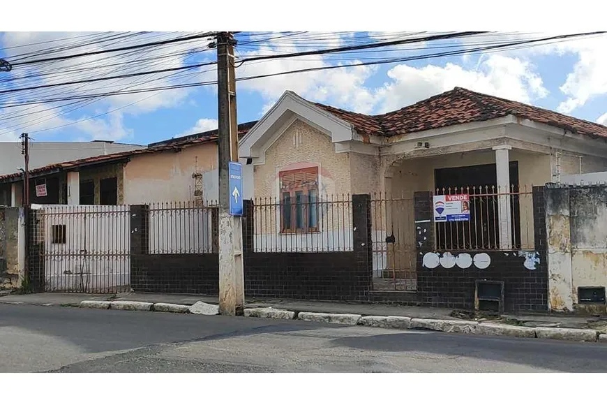 Foto 1 de Casa com 4 Quartos à venda, 100m² em Centro, Alagoinhas