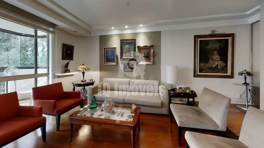 Foto 1 de Apartamento com 3 Quartos à venda, 212m² em Santa Cecília, São Paulo