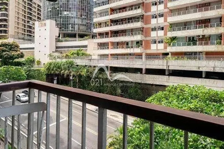 Foto 1 de Apartamento com 3 Quartos à venda, 118m² em Lagoa, Rio de Janeiro