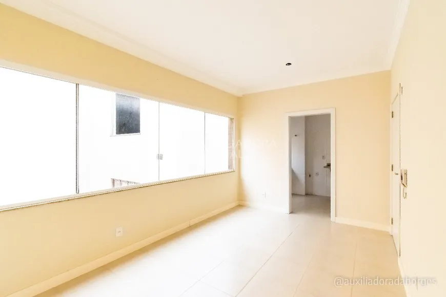 Foto 1 de Apartamento com 1 Quarto à venda, 42m² em Menino Deus, Porto Alegre